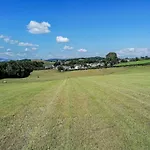 Hoopers End * Sedgwick
